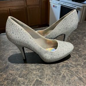 Silver rhinestoned High heels